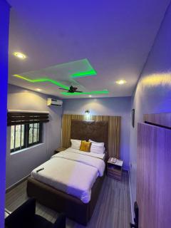 Clisamnoris Hotel limited - 6