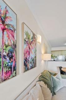 Poolside Paradise Cairns - 9 Pools BBQ & Gym - 8