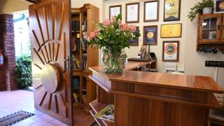 LUXURY FAMILY EN-SUITE ROOM @ 4 STAR GUEST HOUSE - 8