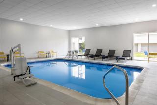 Hampton Inn Terre Haute - 8