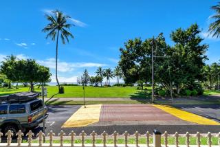Rainforest & Reef Retreat - Esplanade Ground-Floor Apartment - 9