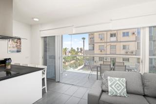 Mackenzie Urban 2 Bedroom Suites - 1