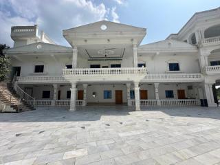 White place hotel and resort - 4