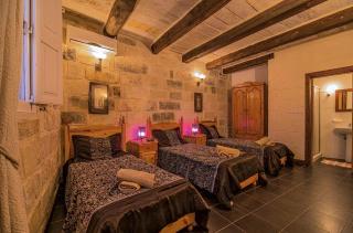 Exploring Malta's most beautiful south coast ! - 2