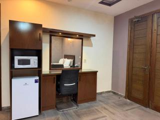 Multazam Heights, DHA Phase 8 - Studio Apartments - Near Airport - 5