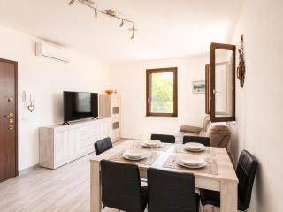 The Music of The Lake - Lake Front with three Bedrooms - 5