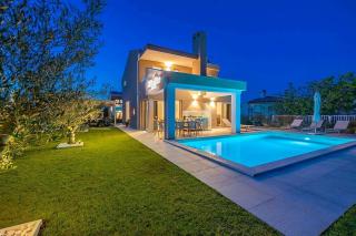 Villa Alina by Briskva - 6