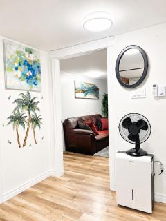 Cozy 2-Bedroom Suite Near Moncton Hospital & NBCC - 3