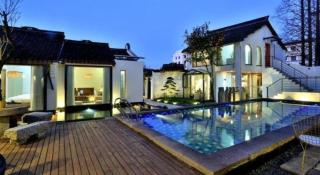 Floral Hotel Zerunju Light Luxury Guesthouse - 1