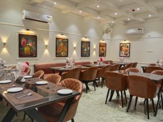 Hotel Gharana Green's - 3