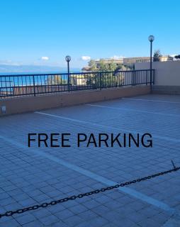 Mediterranean Apartment Pool & Parking - 5