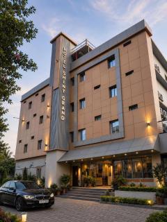 Hotel Shiny Grand - 0