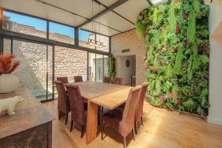 L'Elégance au Château Plume, Terrasse et Climatisation - 2