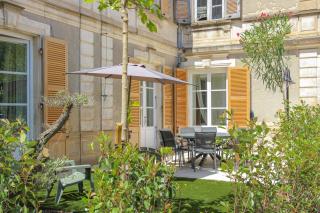 L'Elégance au Château Plume, Terrasse et Climatisation - 9