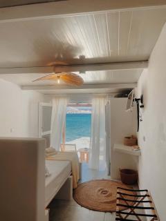 Zacharias Seaside Studio Kimolos - 7