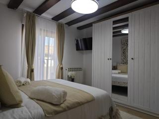 Vic Home - 2