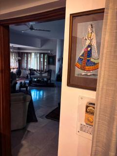 Art House by 8MH - Peaceful Escape in Sainik Farms - 7