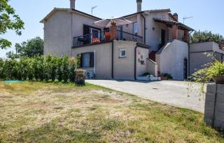 Gorgeous Apartment In Viterbo With Wifi - 0