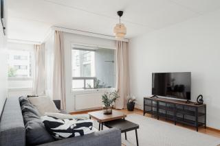 Spacious 2BR Family Apt with Sauna near Metro - Helsinki - 0