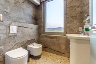 Romantic Jacuzzi Apartment by the Sea,Cape Rodon - 1