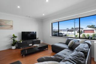 Home Away From Home - A Family-Friendly stay - 2