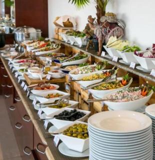 Sharq Plaza Hotel & SPA - 3