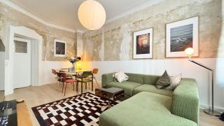 Schöne Altbauwohnung mit 2 privaten Parkplätzen für bis zu 8 Personen im Leipziger Westen - 7