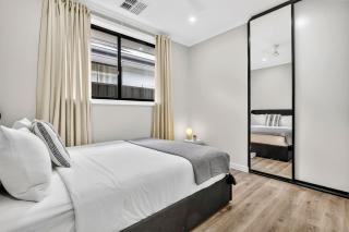 Leeds House 4BR New Build, Alfresco, 15 Min CBD - Northfield - 9