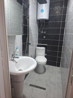 Lake View Apartment - 4