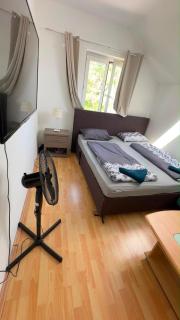 Cozy Private Rooms in Beautiful Garden Villa with WiFi - 5