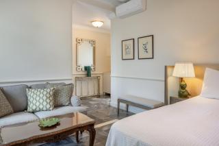 Dorion Hotel - 4