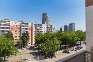 BNB Zahradnicka Apartment with Parking and Balcony - 4