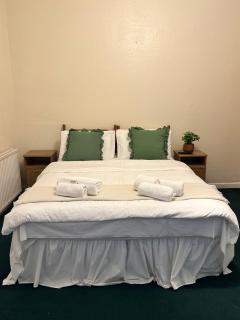 The Jays Guest House - 3