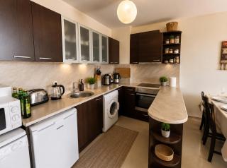Spacious 2 bedroom apartment - 6