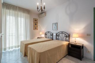 Casa Luciana sea-view apartment - 50m from the beach - 5