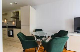 Modern Cardiff city apartment, the best location - 6