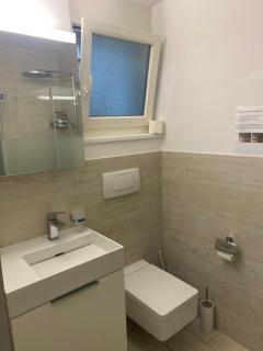 Idyllisch, 2 Zimmer im EFH, ländlich -  - 3