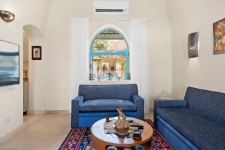 The Downtown Oasis I Nesty Hospitality - 7