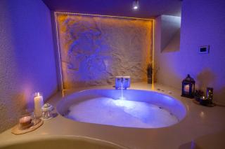 Orama Suite & Spa - 2
