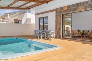 Villa Bay - 3 Bedrooms with Private Pool - 1