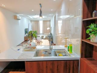 Căn hộ view toàn cảnh thành phố và vịnh Đà Nẵng - 9