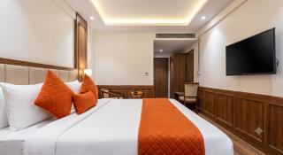 Hotel Delight Home Near Botanical Garden and Amity University - 9