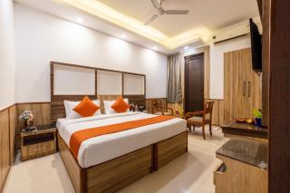 Hotel Delight Home Near Botanical Garden and Amity University - 1