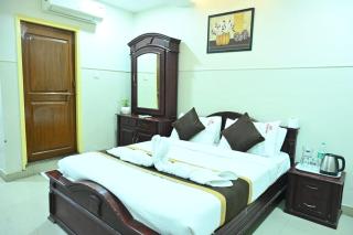 MALDIVES INN - 2