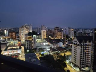 Apto no Centro -Duplex novo, wifi, ar cond, top! - 5