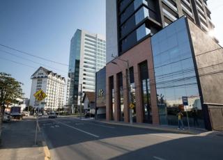 Apto no Centro -Duplex novo, wifi, ar cond, top! - 8