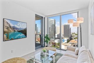 Perfect Miami 2 BR condo, with free parking! - 4