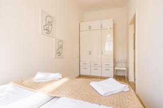 Cozy One Bedroom Apartment With Living Room Close to Wiener Stadthalle - 8