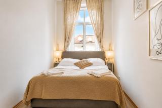 Cozy One Bedroom Apartment With Living Room Close to Wiener Stadthalle - 0