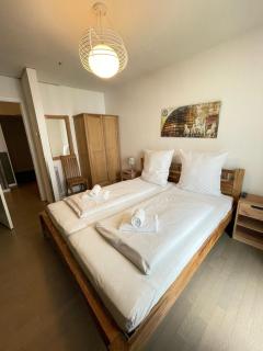 Holiday at Alexanderplatz Apartments - 9